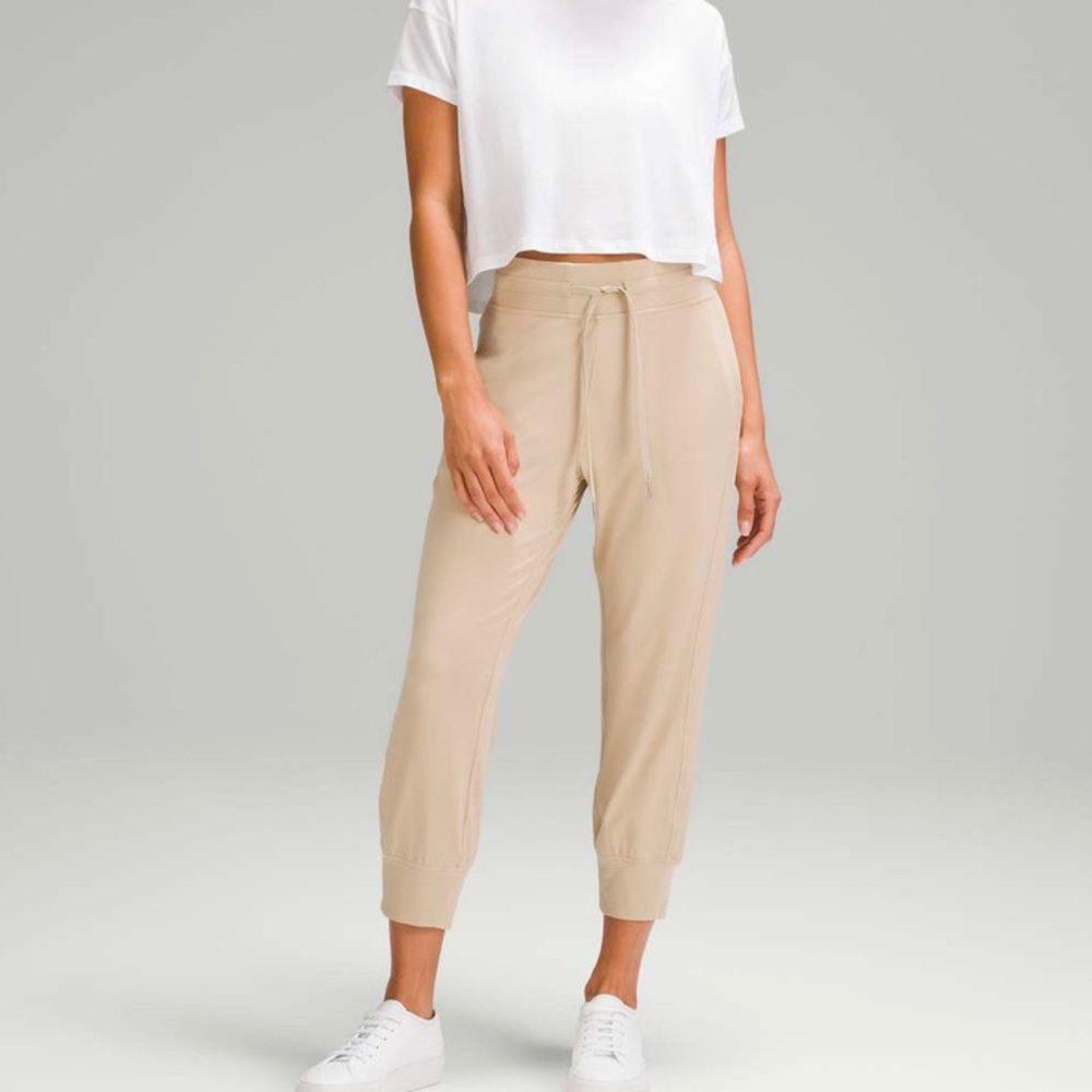 Lululemon Ready to Rulu High-Rise Cropped Jogger Trench size 6
